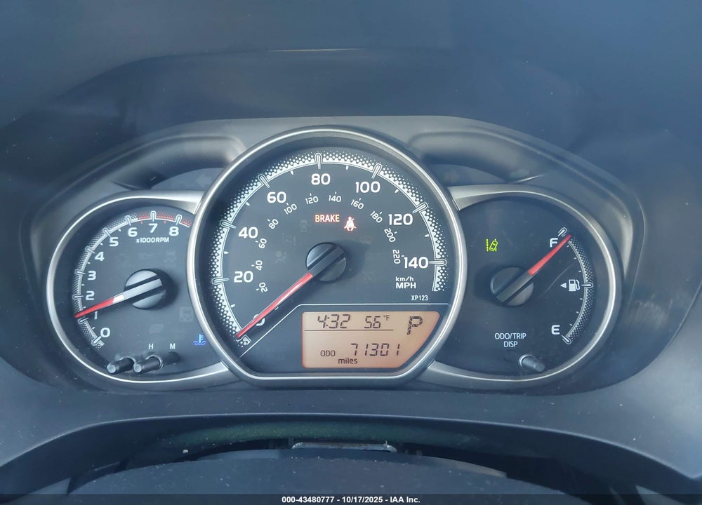2017 TOYOTA YARIS VIN: VNKKTUD39HA078415