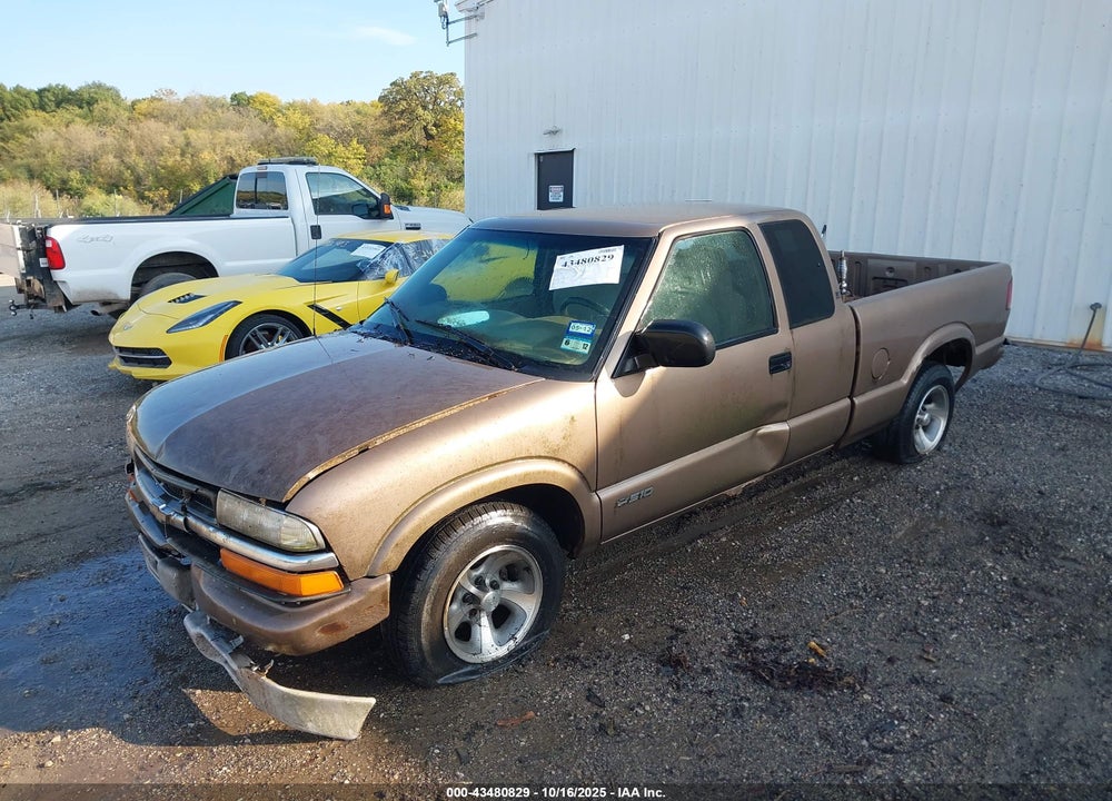 2002 CHEVROLET S-10 LS VIN: 1GCCS19W228175875