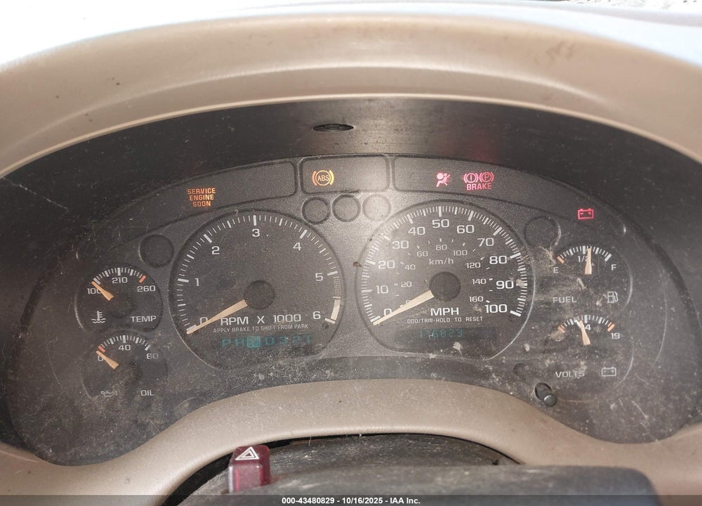 2002 CHEVROLET S-10 LS VIN: 1GCCS19W228175875