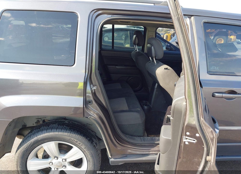 2014 JEEP PATRIOT LATITUDE VIN: 1C4NJRFB3ED761749