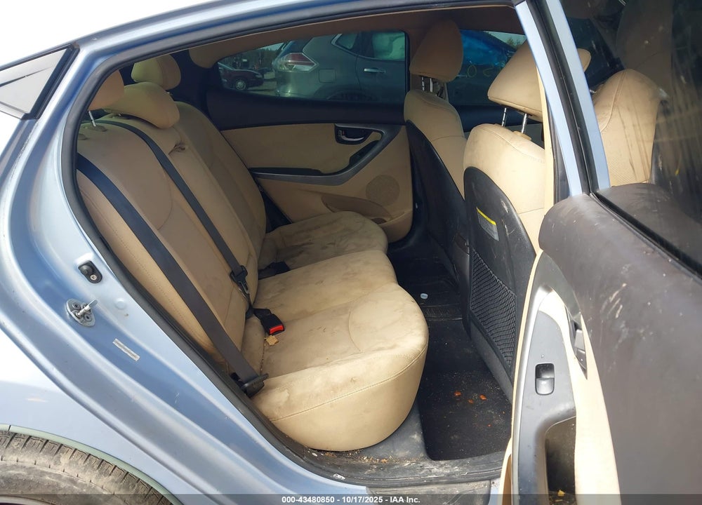 2012 HYUNDAI ELANTRA VIN: KMHDH4AE0CU431393