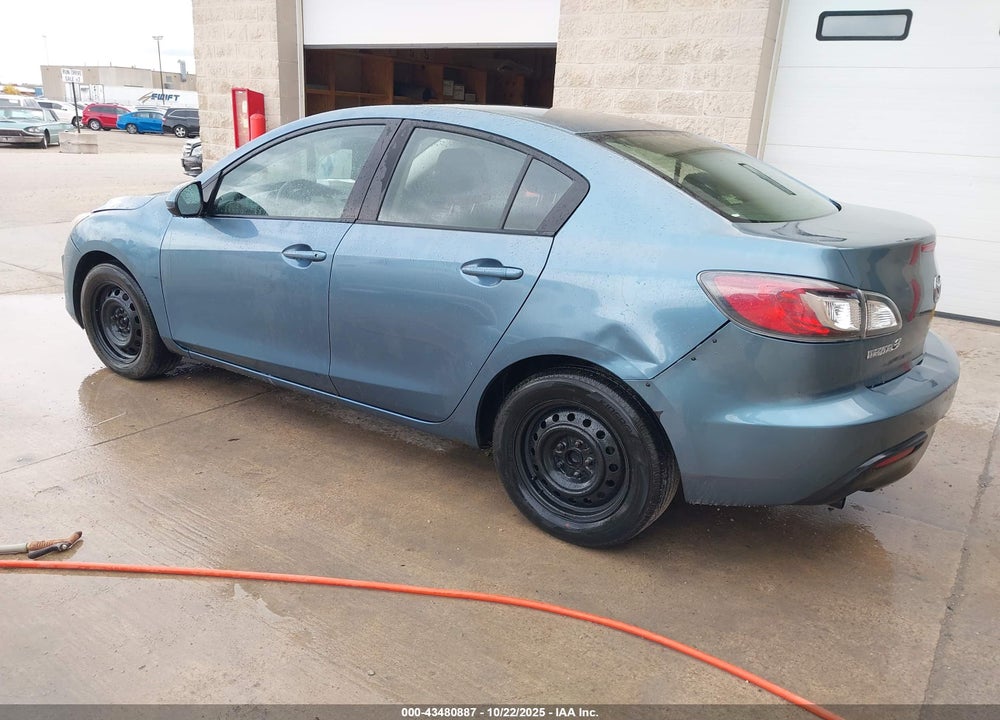 2010 MAZDA 3 I SPORT VIN: JM1BL1SF9A1330299
