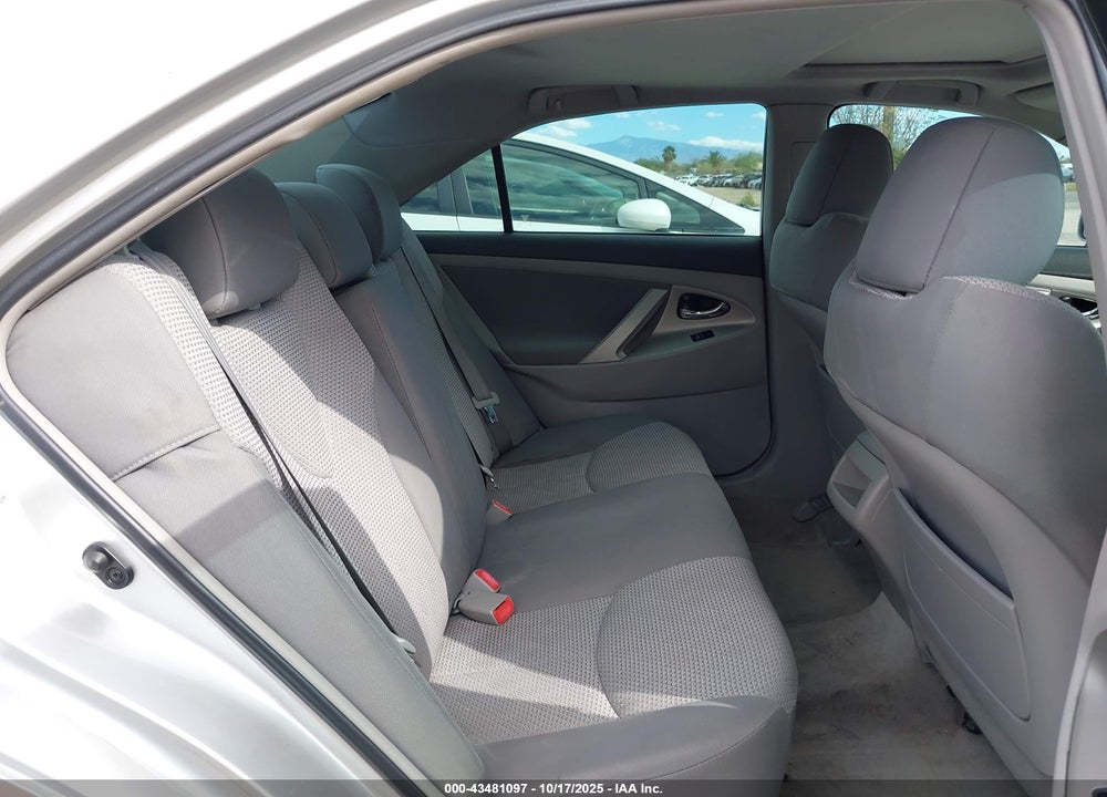 2011 TOYOTA CAMRY SE VIN: 4T1BF3EK6BU215926
