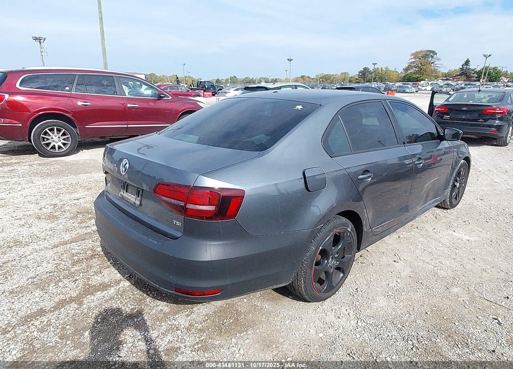 2018 VOLKSWAGEN JETTA VIN: 3VW2B7AJ3JM257295