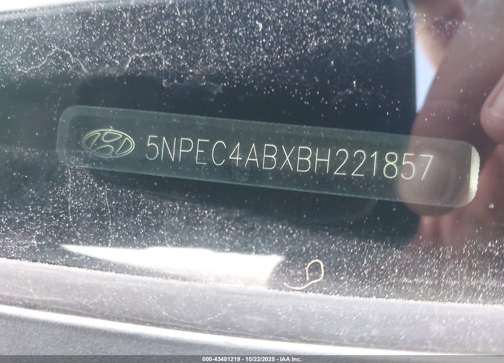 2011 HYUNDAI SONATA VIN: 5NPEC4ABXBH221857