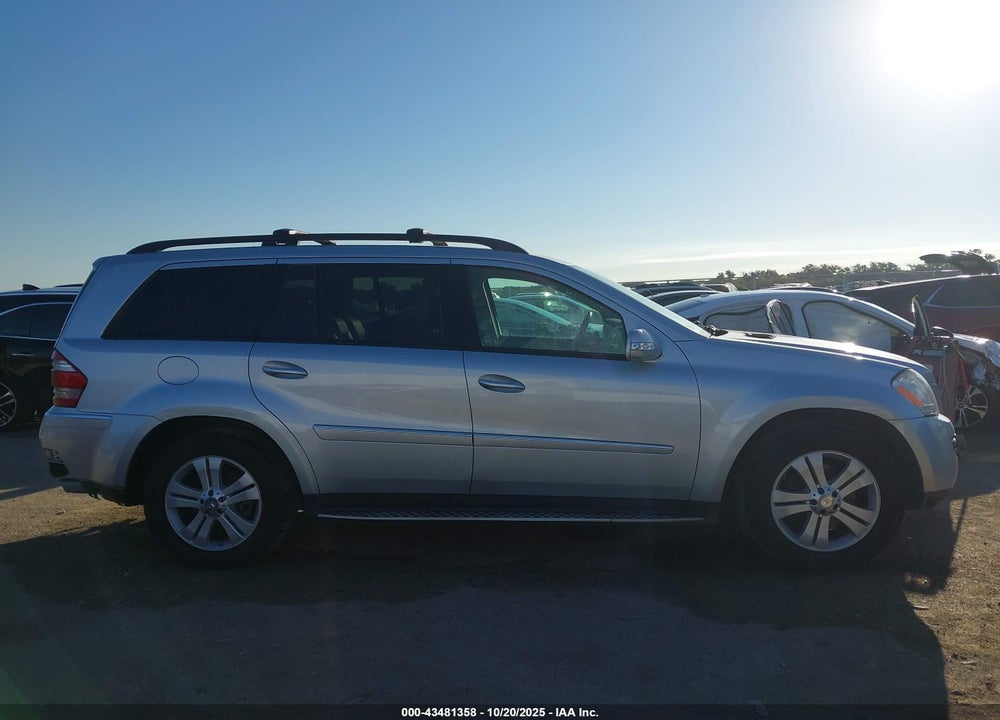 2008 MERCEDES-BENZ GL 450 4MATIC VIN: 4JGBF71E98A388907