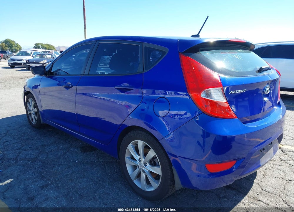 2013 HYUNDAI ACCENT VIN: KMHCU5AE9DU111861