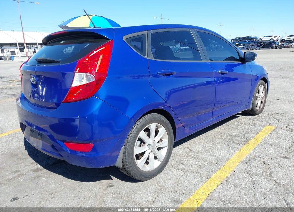 2013 HYUNDAI ACCENT VIN: KMHCU5AE9DU111861