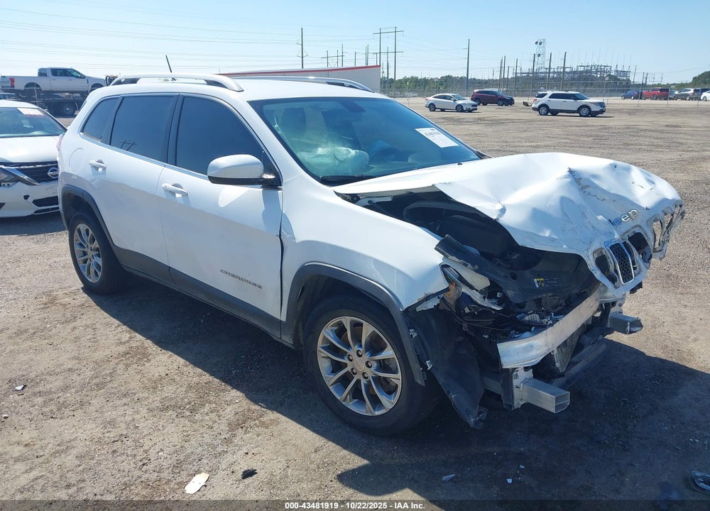 2019 JEEP CHEROKEE LATITUDE PLUS FWD VIN: 1C4PJLLB7KD154193