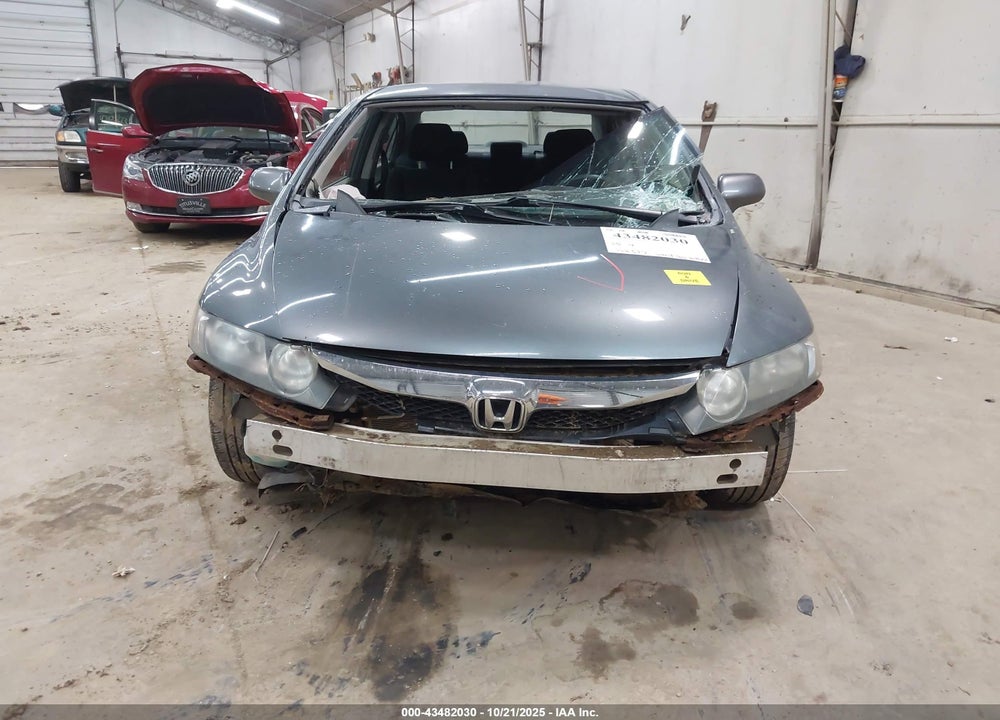2009 HONDA CIVIC VIN: 19XFA16669E013672