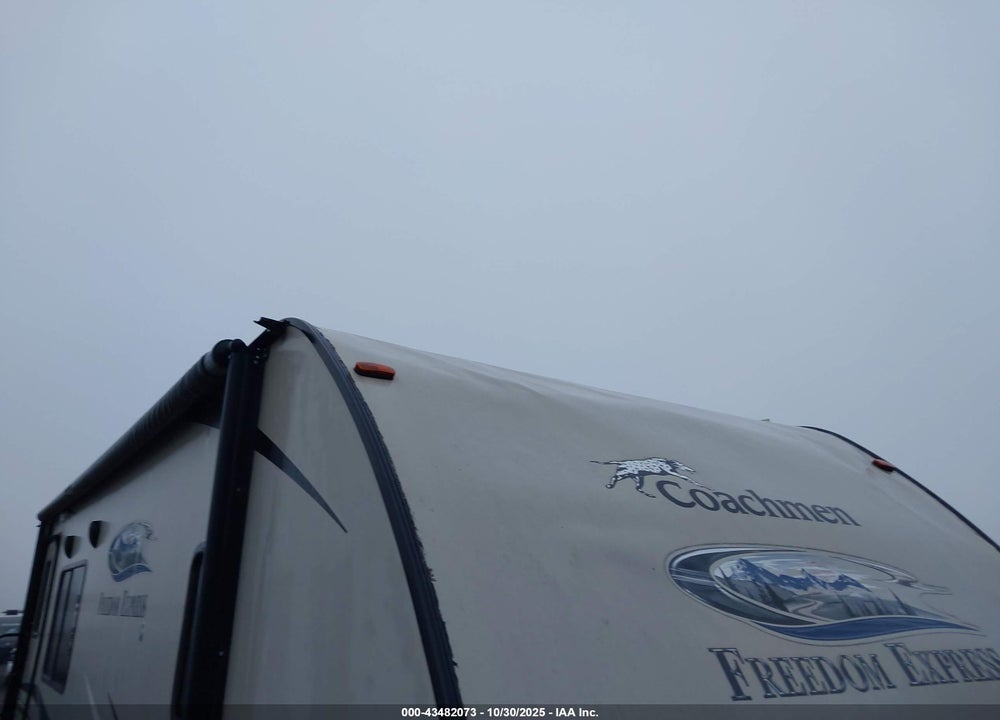 2016 COACHMEN FREEDOM VIN: 5ZT2FEPB5GA020047