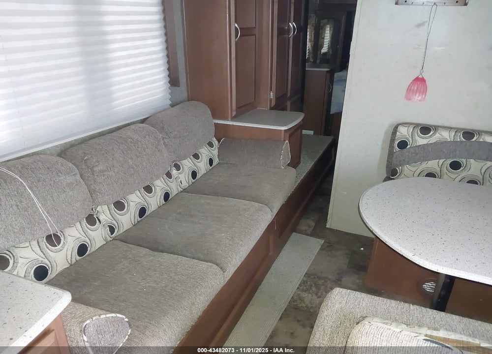 2016 COACHMEN FREEDOM VIN: 5ZT2FEPB5GA020047