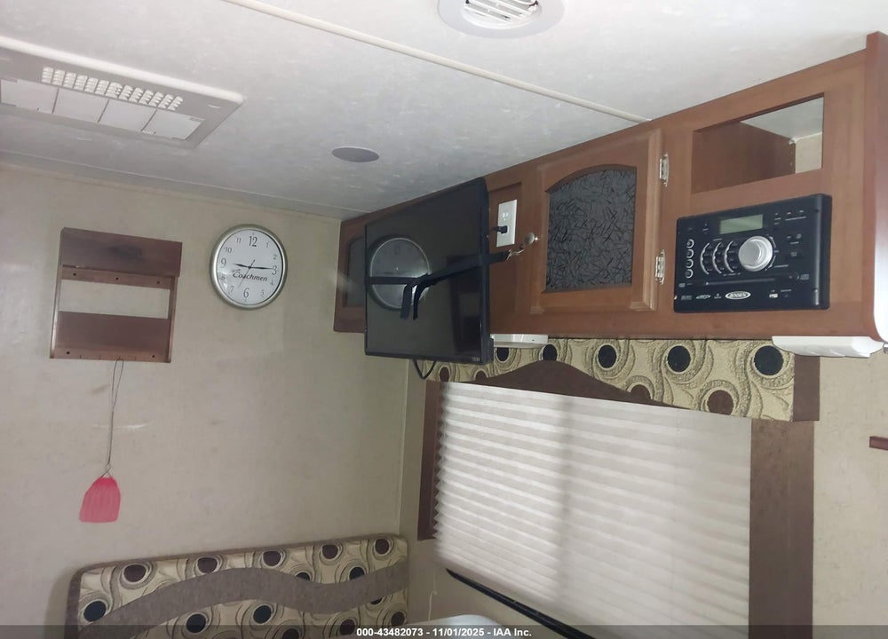 2016 COACHMEN FREEDOM VIN: 5ZT2FEPB5GA020047