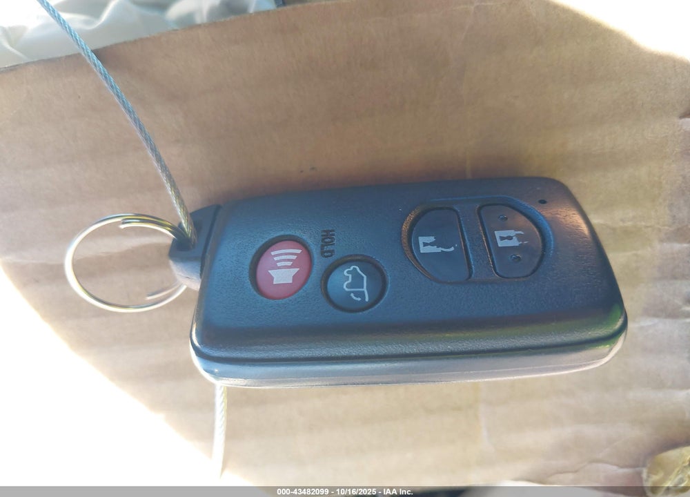 2013 TOYOTA PRIUS TWO VIN: JTDKN3DU2D5608541