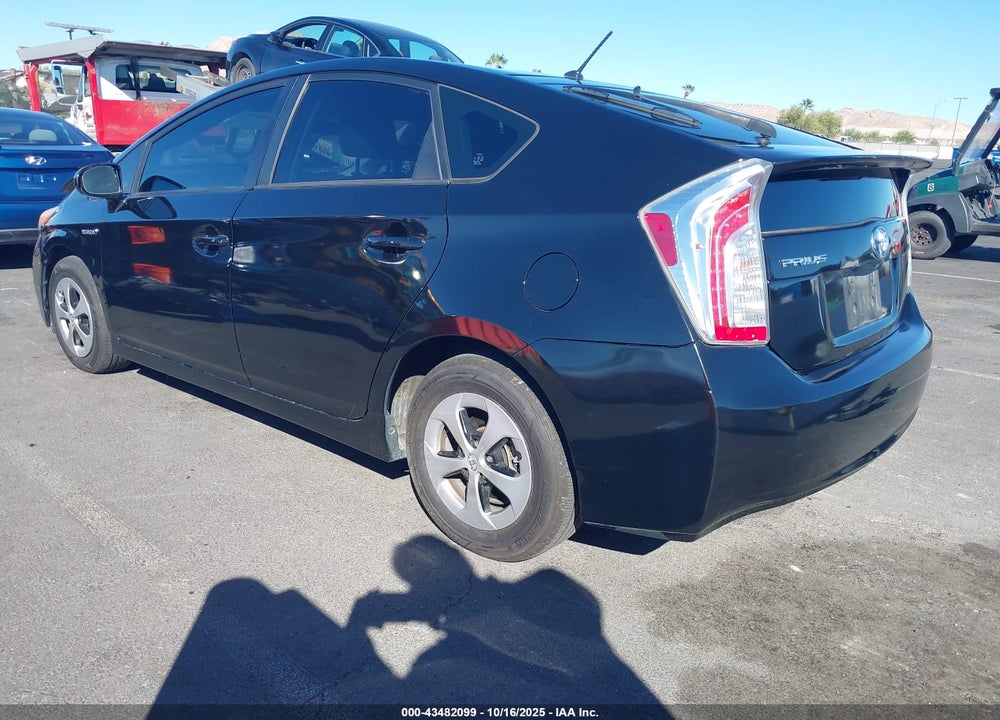2013 TOYOTA PRIUS TWO VIN: JTDKN3DU2D5608541