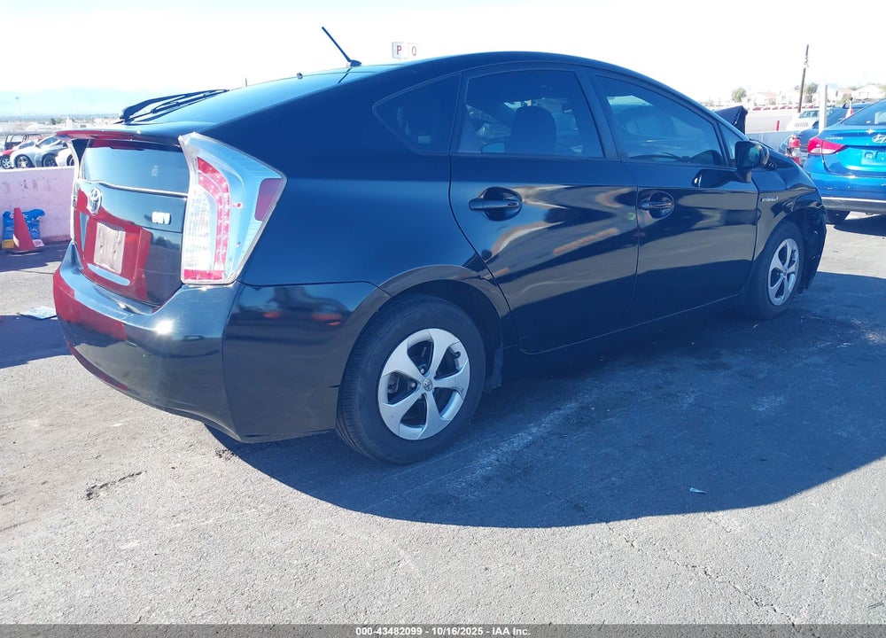 2013 TOYOTA PRIUS TWO VIN: JTDKN3DU2D5608541