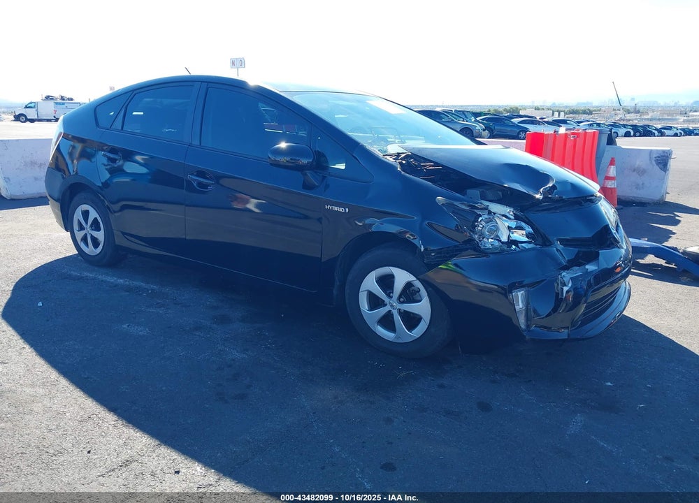 2013 TOYOTA PRIUS TWO VIN: JTDKN3DU2D5608541