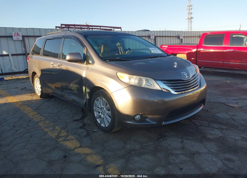 2011 TOYOTA SIENNA XLE VIN: 5TDDK3DC7BS019419