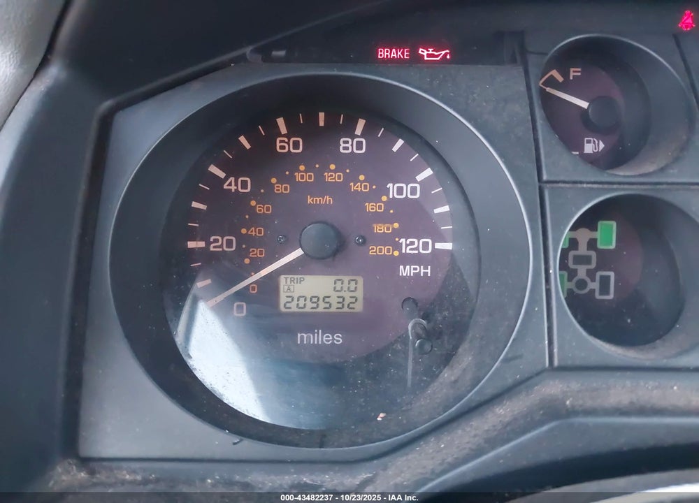 2002 MITSUBISHI MONTERO XLS VIN: JA4MW31R22J064143