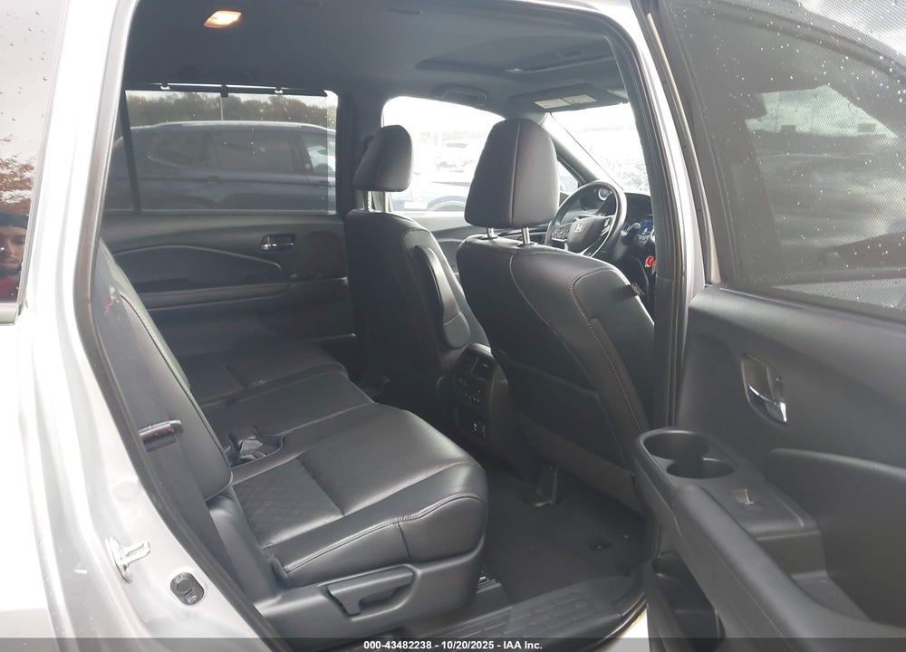 2019 HONDA PASSPORT TOURING VIN: 5FNYF8H99KB011697