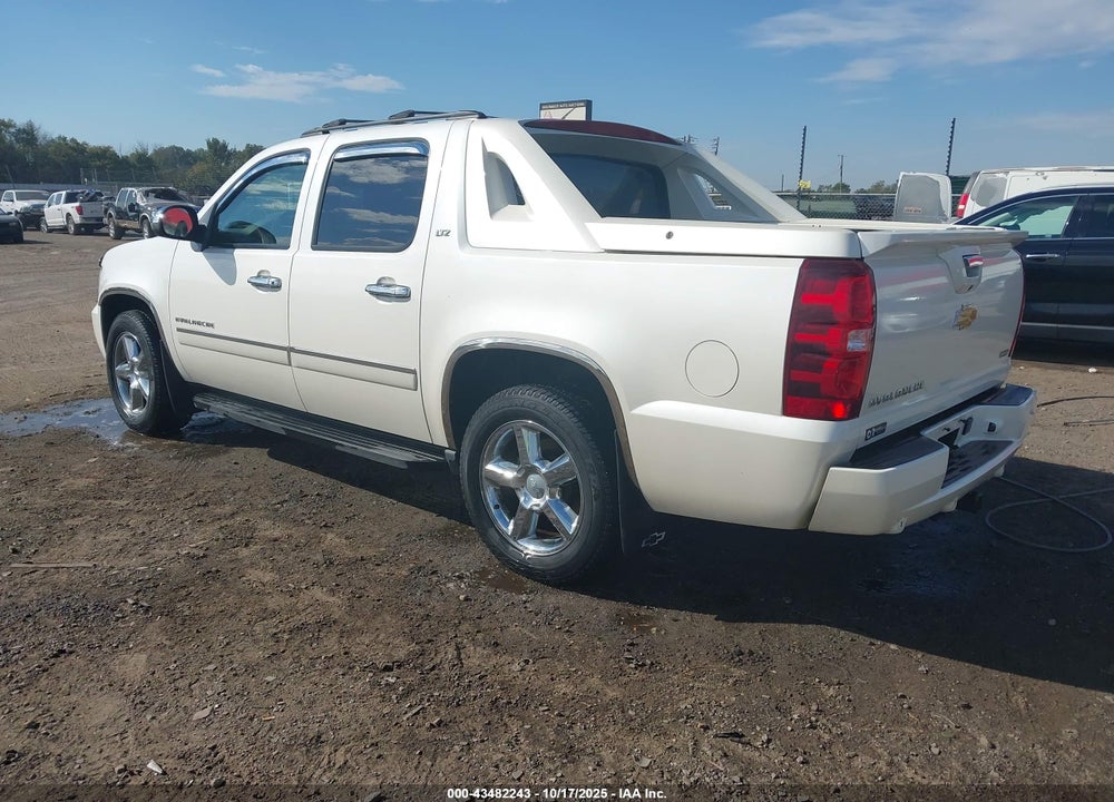 2012 CHEVROLET AVALANCHE 1500 LTZ VIN: 3GNTKGE74CG130912