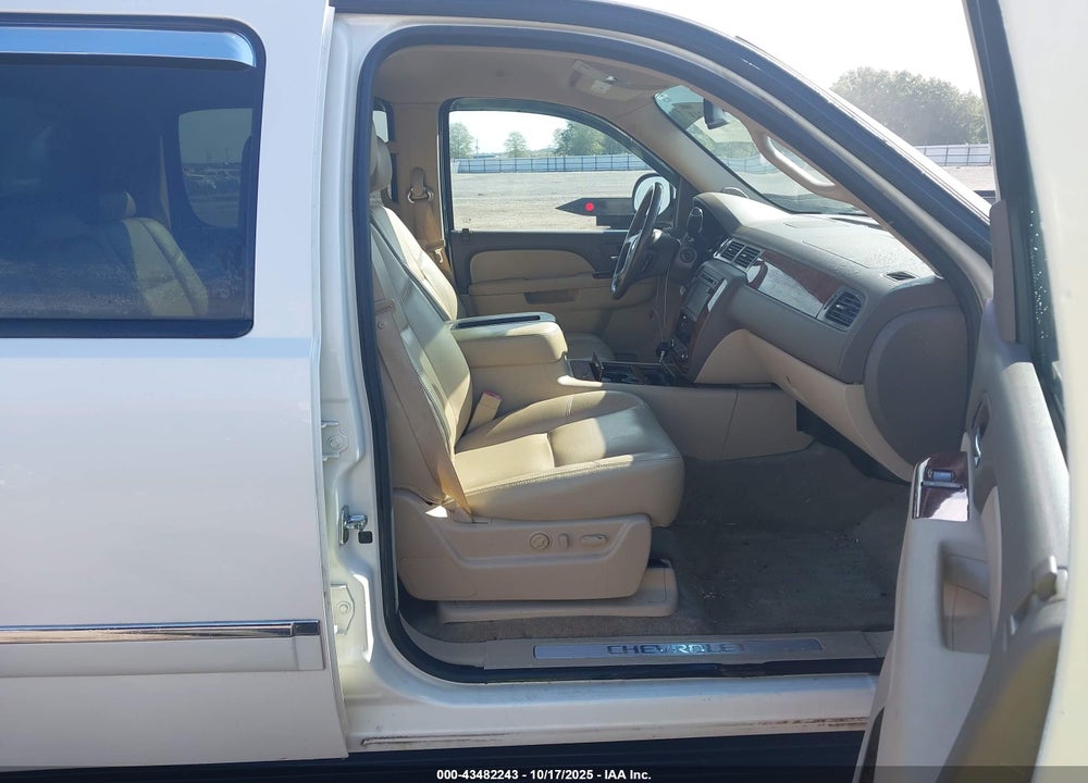 2012 CHEVROLET AVALANCHE 1500 LTZ VIN: 3GNTKGE74CG130912