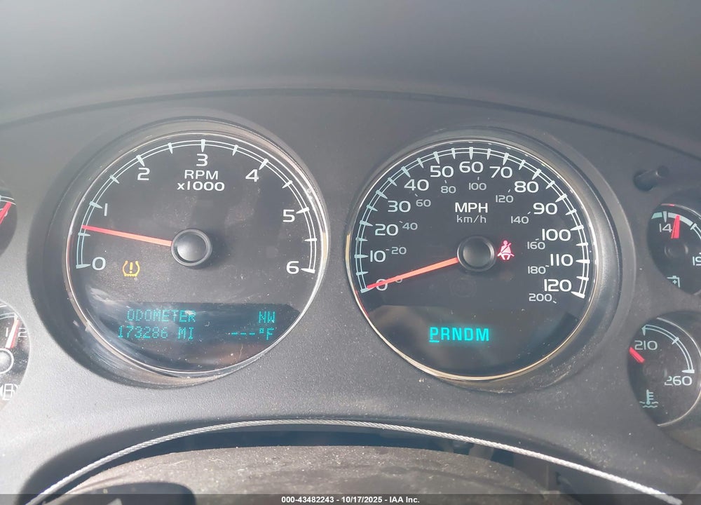 2012 CHEVROLET AVALANCHE 1500 LTZ VIN: 3GNTKGE74CG130912