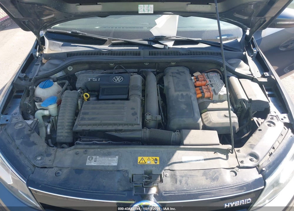 2014 VOLKSWAGEN JETTA HYBRID SEL PREMIUM VIN: 3VW637AJ0EM210827
