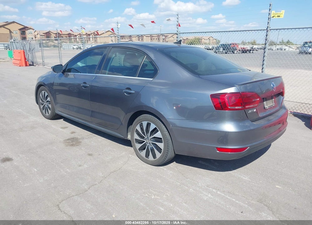 2014 VOLKSWAGEN JETTA HYBRID SEL PREMIUM VIN: 3VW637AJ0EM210827