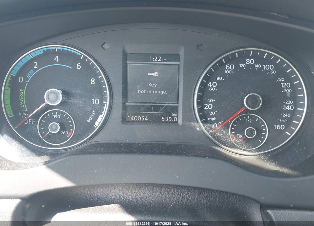 2014 VOLKSWAGEN JETTA HYBRID SEL PREMIUM VIN: 3VW637AJ0EM210827