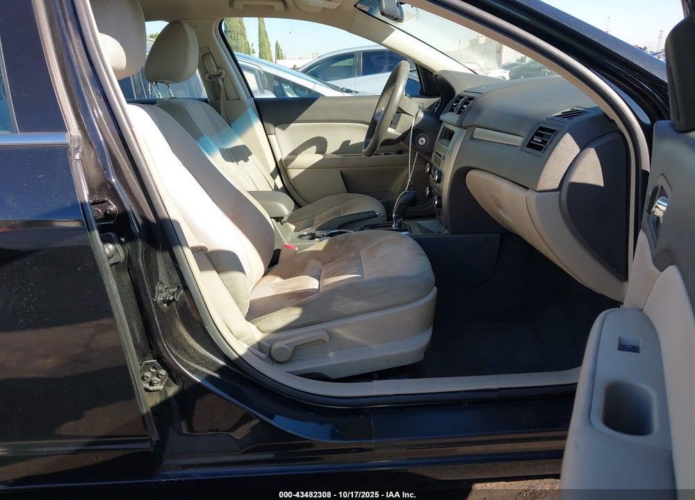 2010 FORD FUSION SE VIN: 3FAHP0HA4AR412411