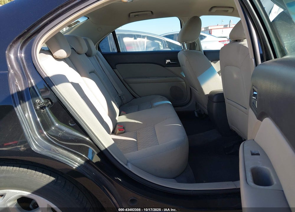 2010 FORD FUSION SE VIN: 3FAHP0HA4AR412411