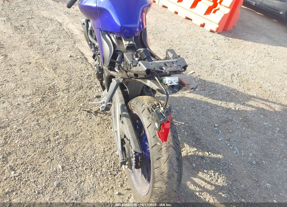 2023 YAMAHA MT-03 VIN: MH3RH20Y0PK011971