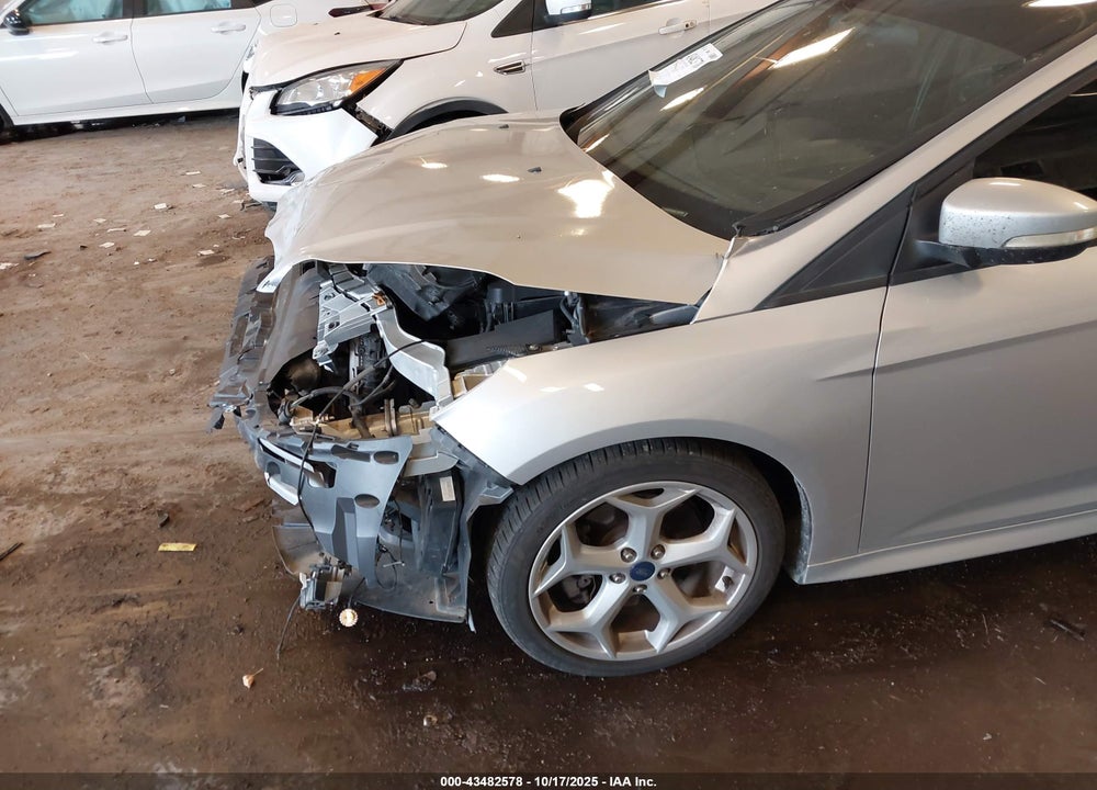 2014 FORD FOCUS VIN: 1FADP3L96EL182999