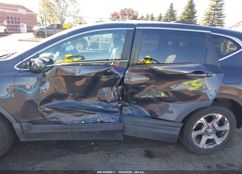 2017 HONDA CR-V EX VIN: 2HKRW2H59HH681033
