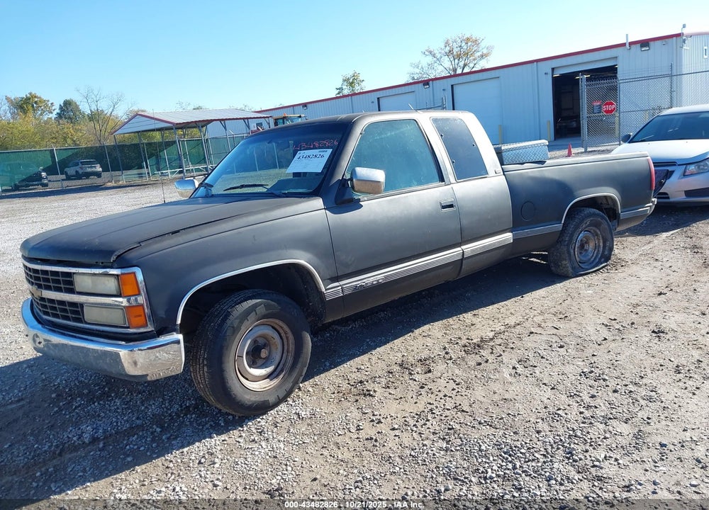 1994 CHEVROLET GMT-400 C1500 VIN: 2GCEC19K3R1250843