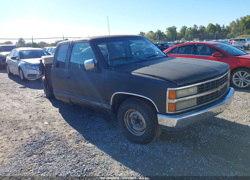 1994 CHEVROLET GMT-400 C1500 VIN: 2GCEC19K3R1250843