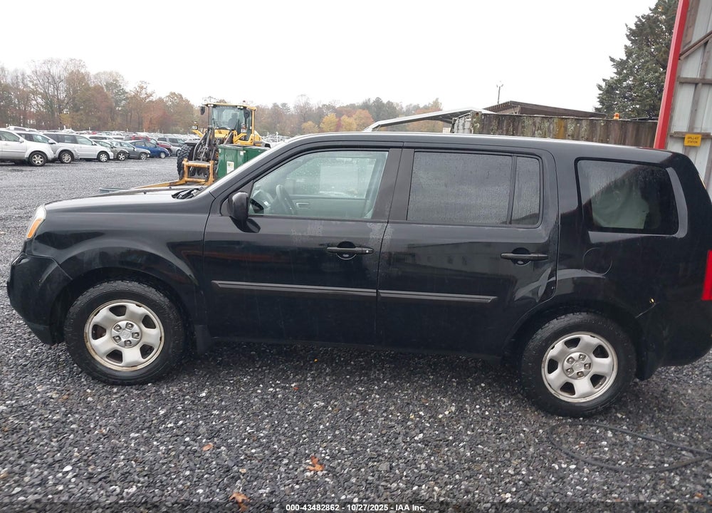 2015 HONDA PILOT LX VIN: 5FNYF4H23FB044454