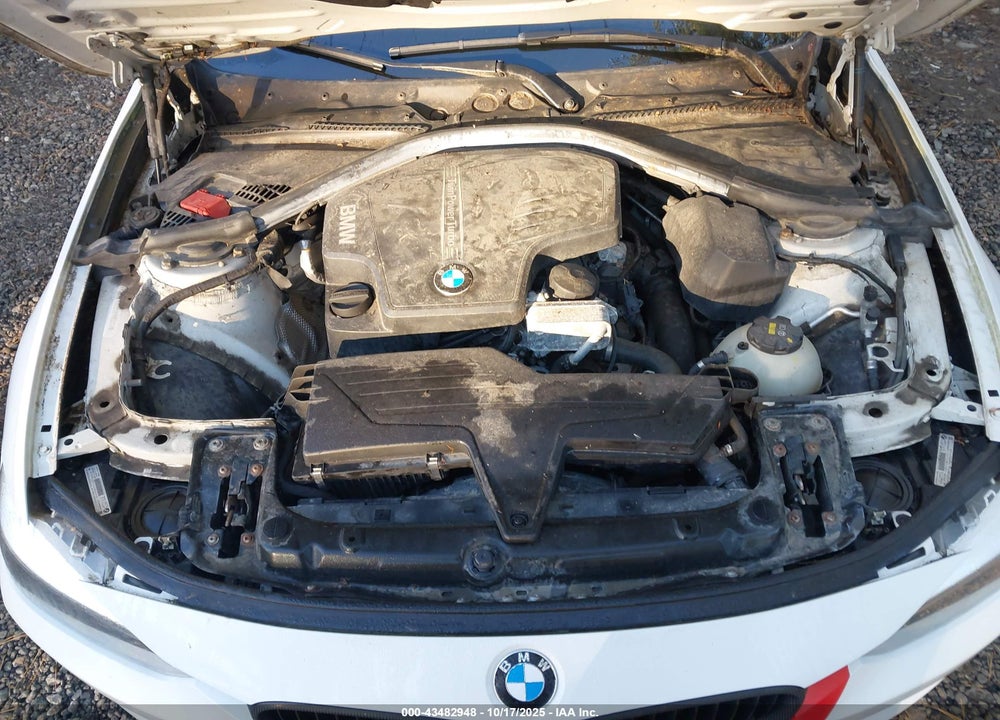 2014 BMW 3 SERIES VIN: WBA3C3C52EP662204