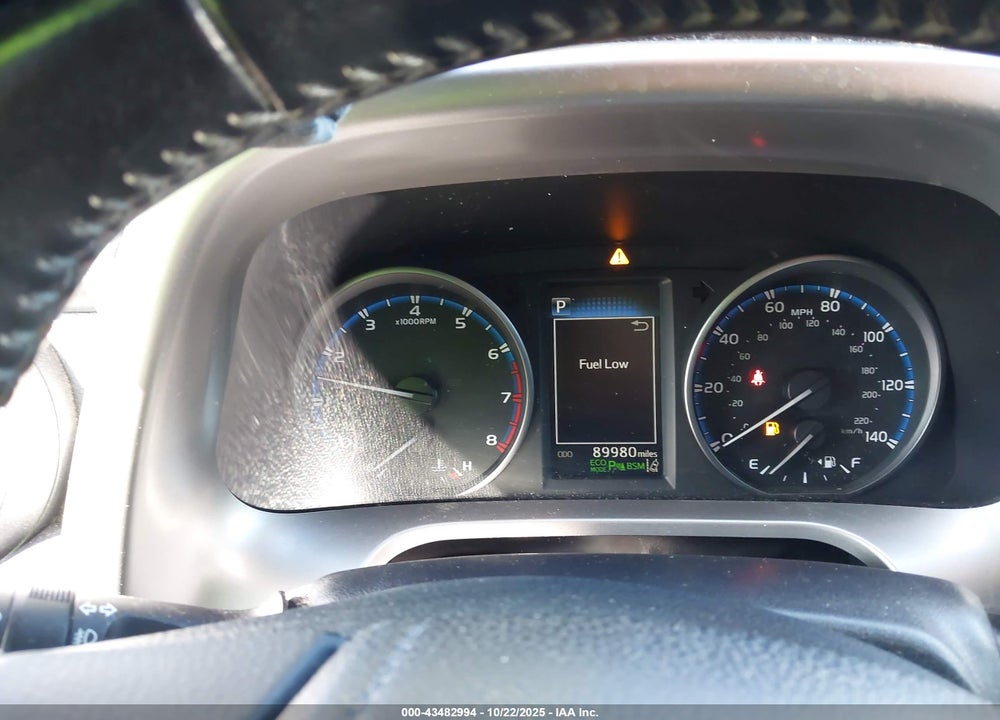 2017 TOYOTA RAV4 XLE VIN: JTMRFREV8HJ120455