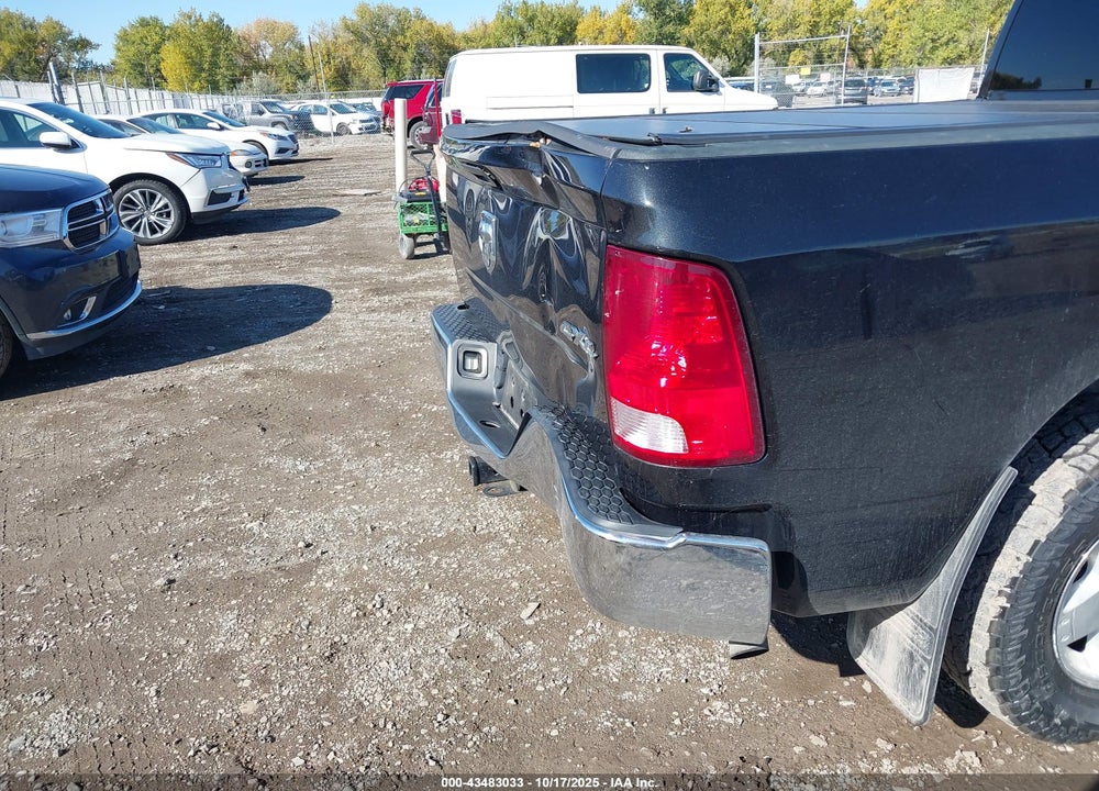 2017 RAM 1500 ST VIN: 1C6RR7FG1HS684851