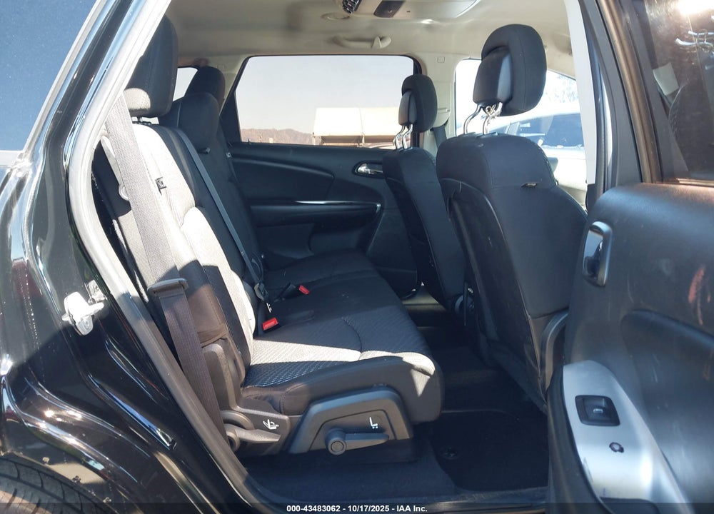 2015 DODGE JOURNEY SXT VIN: 3C4PDCBG0FT506566