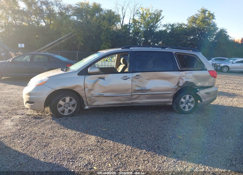 2008 TOYOTA SIENNA VIN: 5TDZK22C88S123509