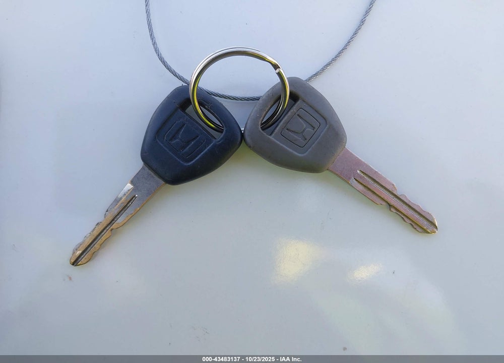 1998 HONDA PRELUDE VIN: JHMBB624XWC005556