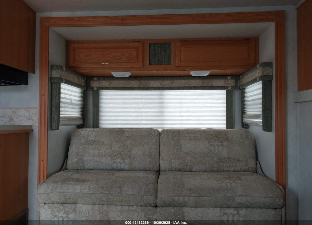 2003 FORD E-450 CUTAWAY STANDARD VIN: 1FDXE45S93HB42351
