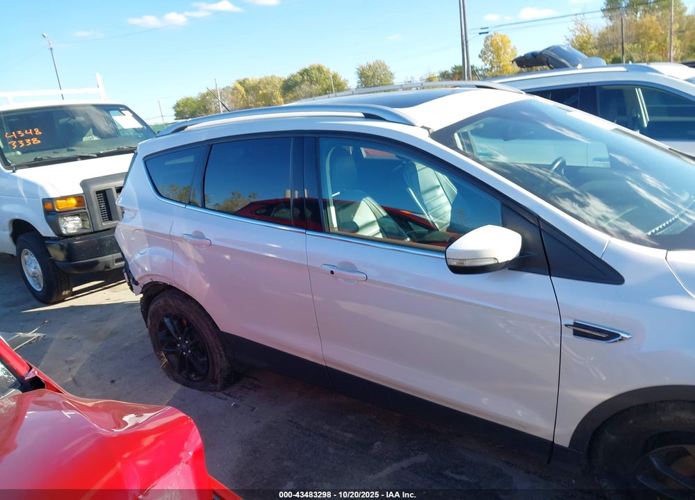 2017 FORD ESCAPE VIN: 1FMCU0JD9HUA11548
