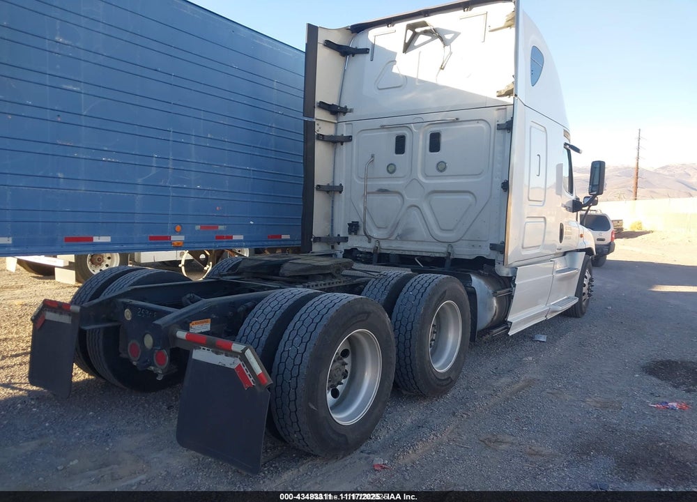 2015 FREIGHTLINER CASCADIA 125 VIN: 3AKJGLD55FSGD5046