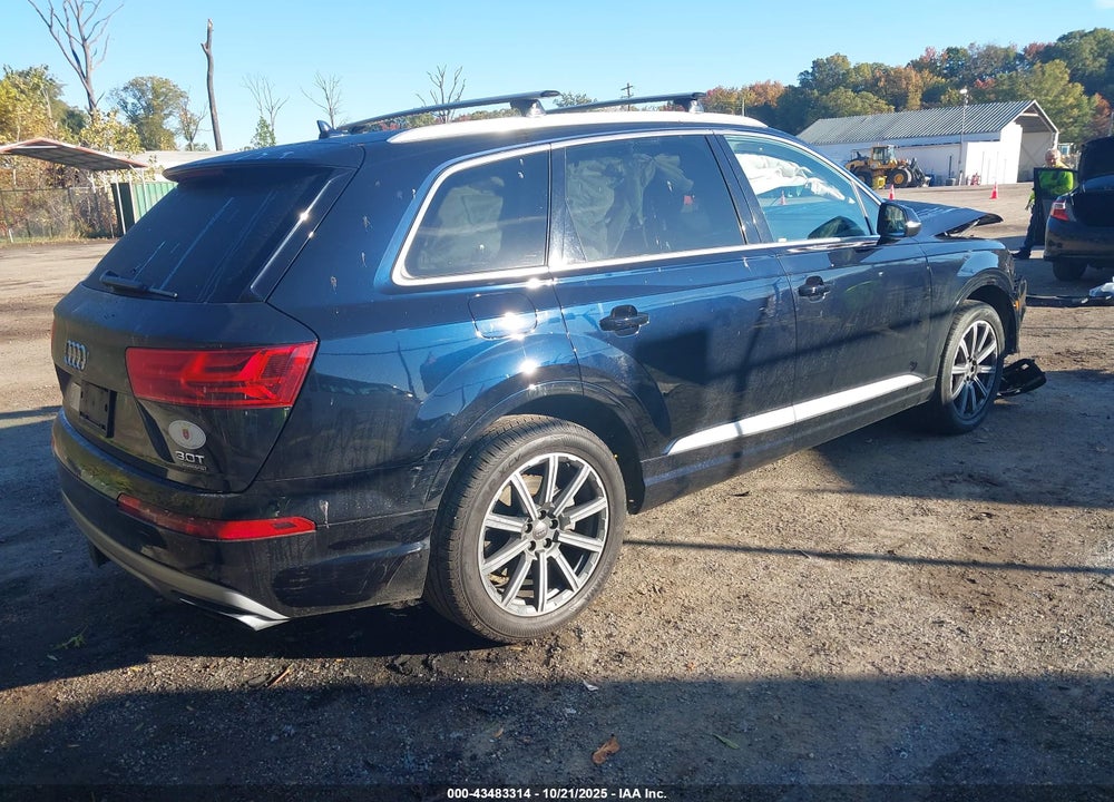 2017 AUDI Q7 3.0T PREMIUM VIN: WA1VAAF7XHD052859