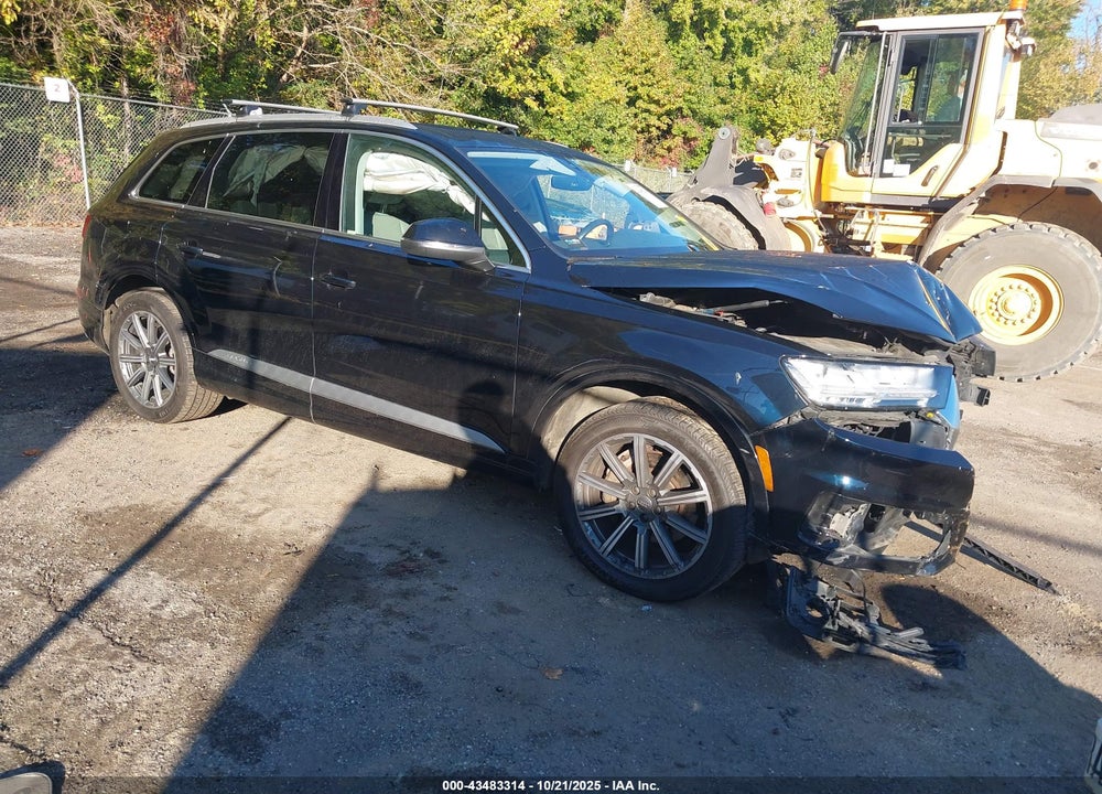 2017 AUDI Q7 3.0T PREMIUM VIN: WA1VAAF7XHD052859