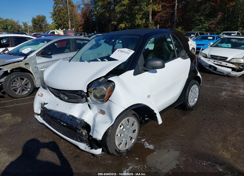 2016 SMART FORTWO VIN: WMEFJ5DA7GK056573